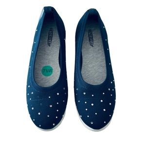 Seychelles blue with rhinestones slip resistant slip on sneakers NWT 7-1/2